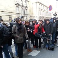 MANIF PCE DU 9.12.2014 DEVANT L'ASSEMBLEE NATIONALE ATTENTE DE EMMANUEL MACRON 
