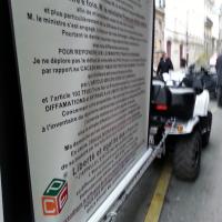 MANIF  PCE  RUE DE VARRENE PROCHE DE L'HOTEL MATIGNON STOP PAR LES CRS 4.12.2014